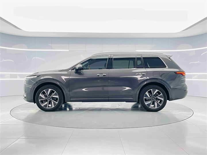 Фото 2 - LiXiang One