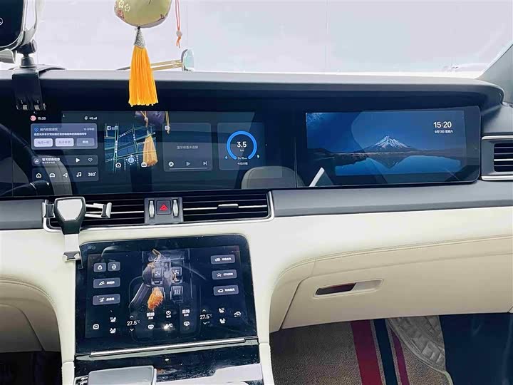 Фото 20 - LiXiang One