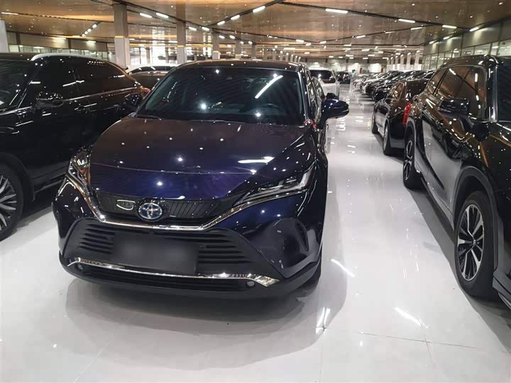 Фото 7 - Toyota Harrier