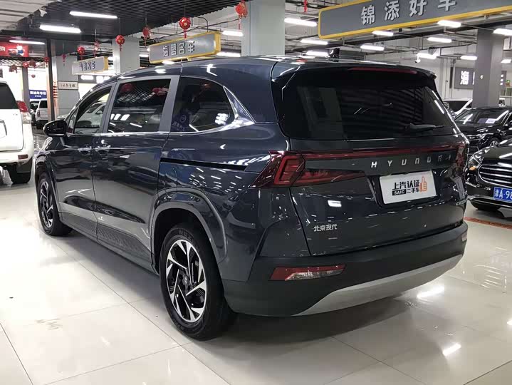 Фото 9 - Hyundai Custo