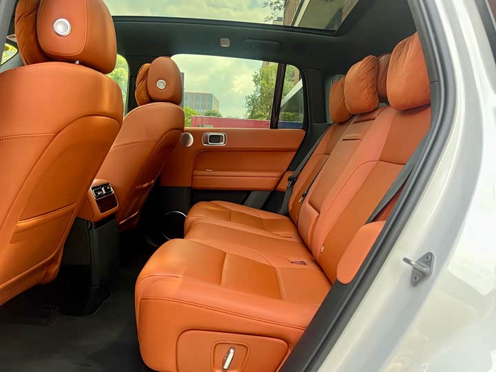 Фото 10 - LiXiang L6