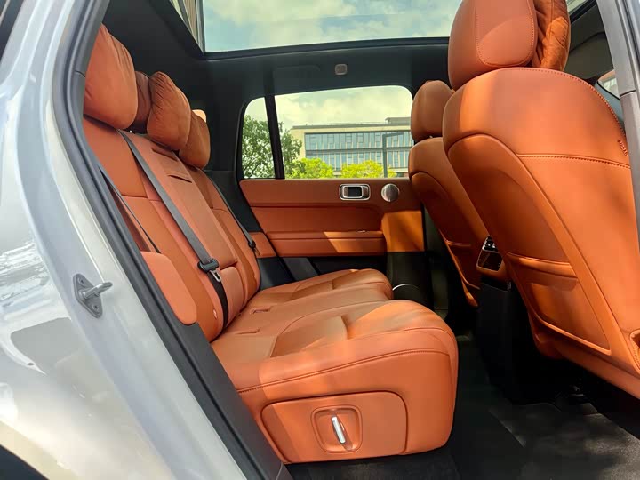 Фото 12 - LiXiang L6