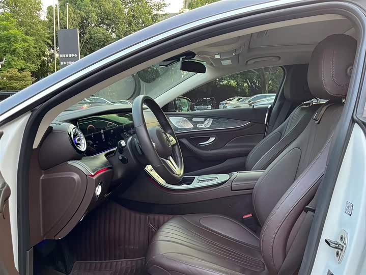 Фото 14 - Mercedes-Benz CLS-Class