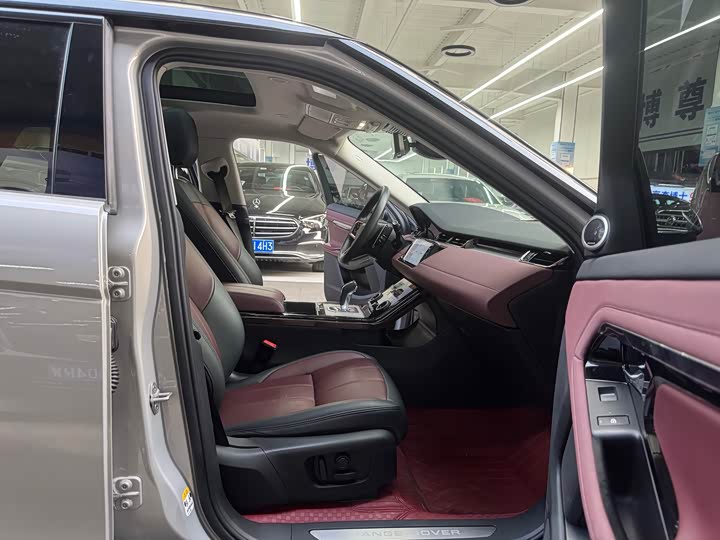 Фото 15 - Land Rover Range Rover Evoque L