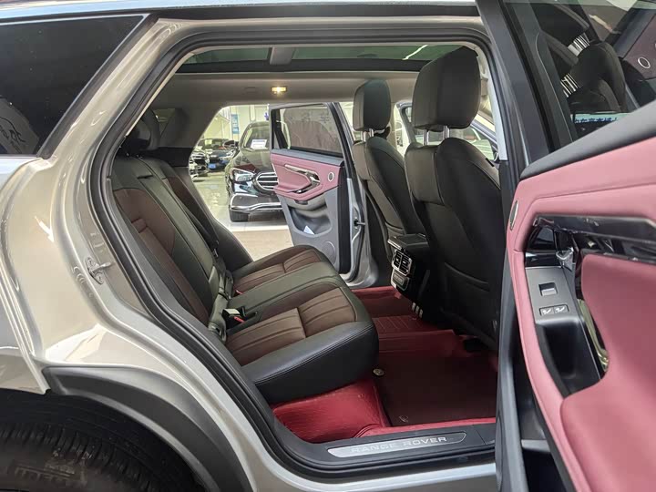 Фото 16 - Land Rover Range Rover Evoque L