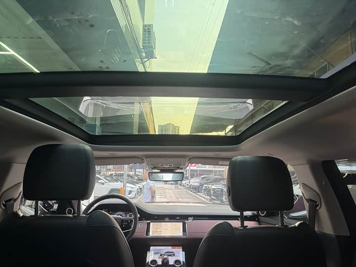 Фото 17 - Land Rover Range Rover Evoque L