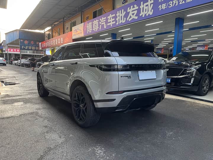 Фото 21 - Land Rover Range Rover Evoque L