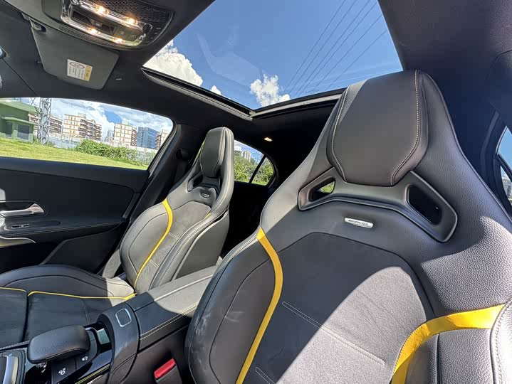 Фото 13 - Mercedes-Benz A-Class AMG