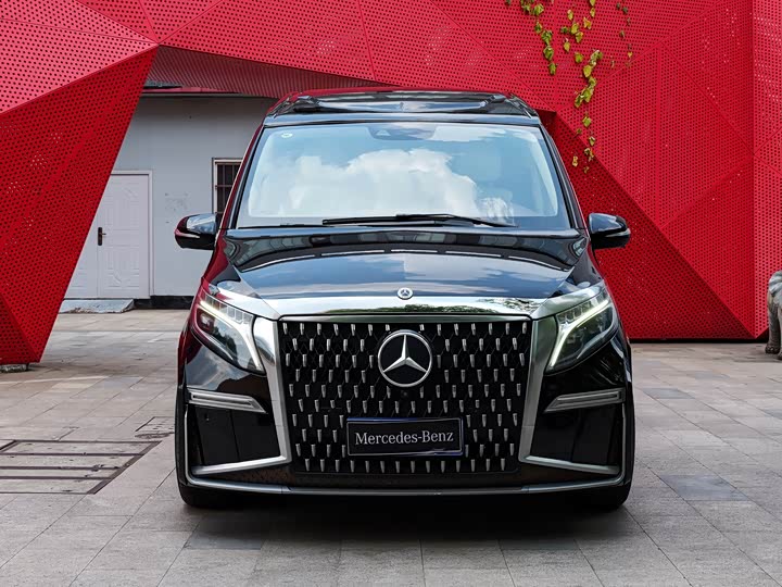 Фото 2 - Mercedes-Benz V-Class