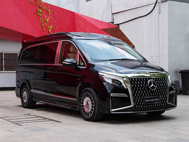 Фото 3 - Mercedes-Benz V-Class