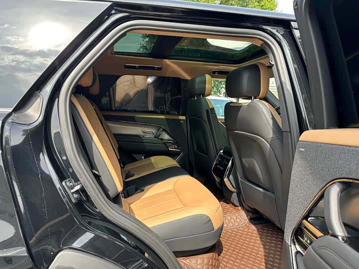 Фото 10 - Land Rover Range Rover Sport