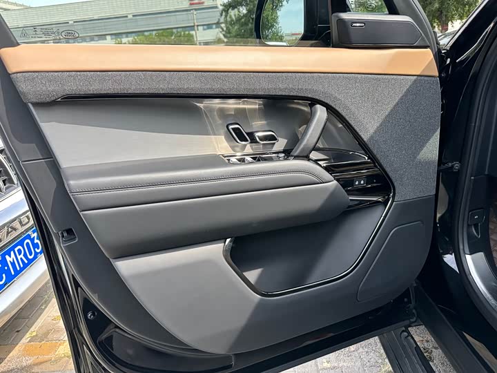 Фото 13 - Land Rover Range Rover Sport