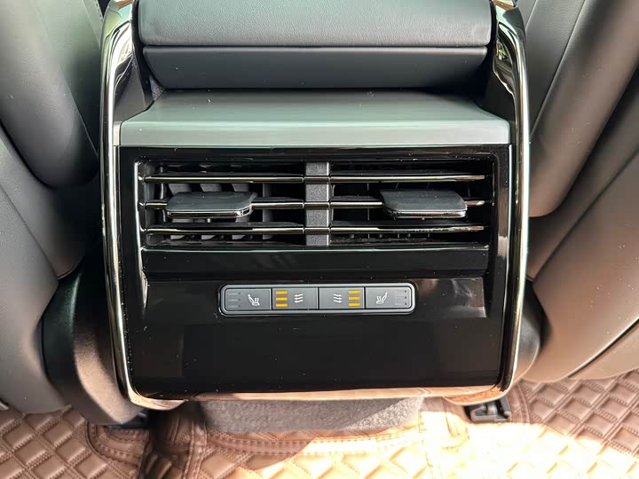 Фото 17 - Land Rover Range Rover Sport