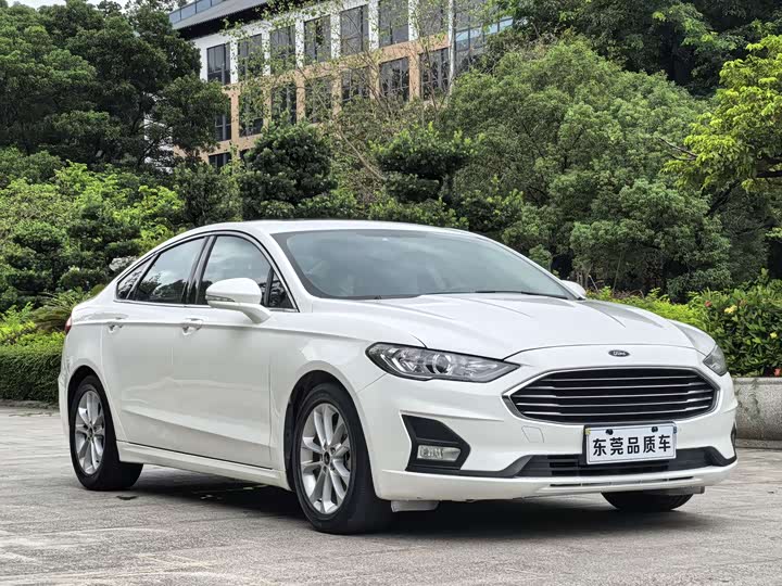 Фото 3 - Ford Mondeo