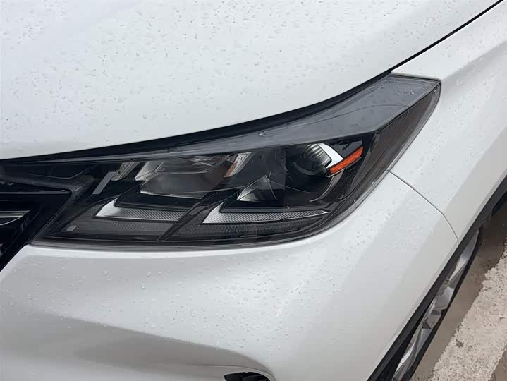 Фото 3 - Changan CS15