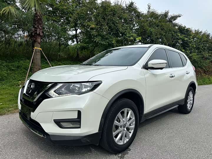 Фото 1 - Nissan X-Trail