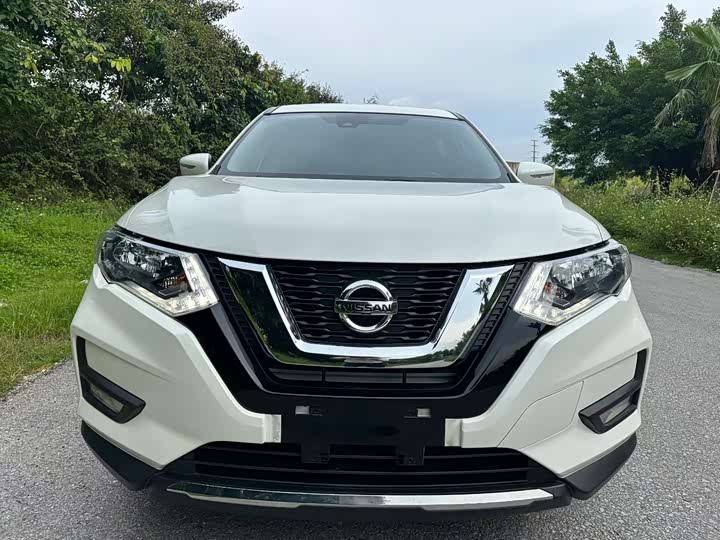 Фото 2 - Nissan X-Trail