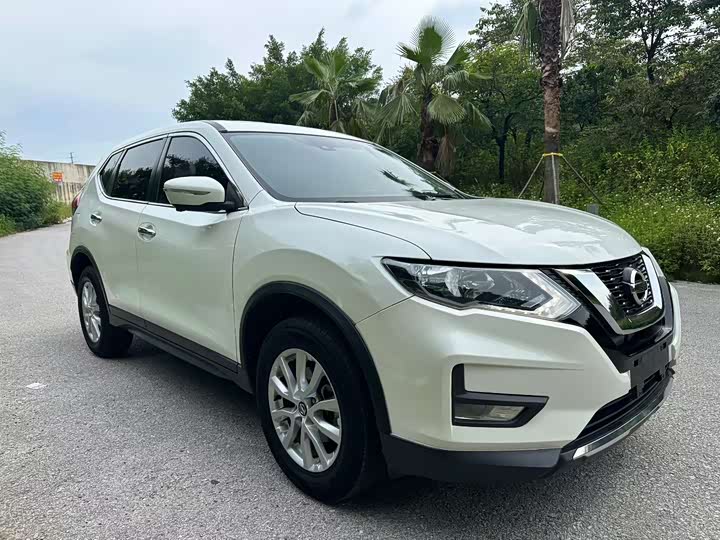 Фото 3 - Nissan X-Trail