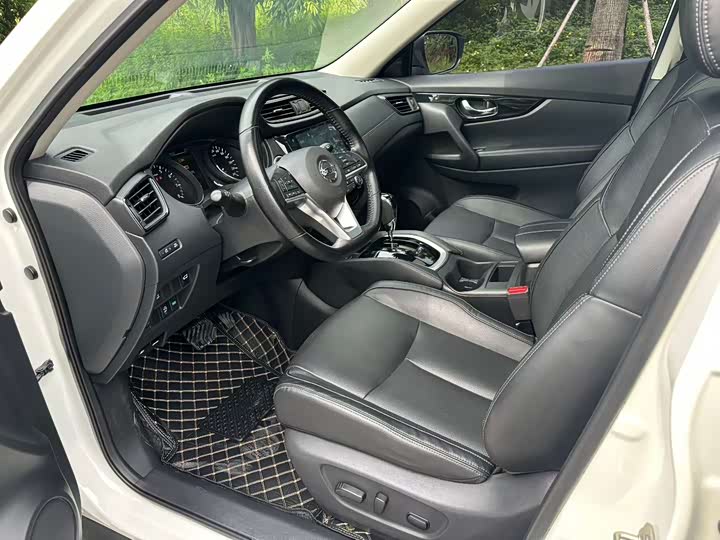 Фото 4 - Nissan X-Trail