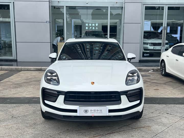 Фото 2 - Porsche Macan