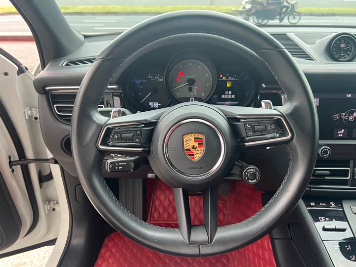 Фото 5 - Porsche Macan