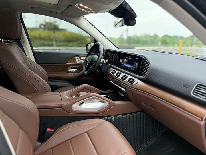 Фото 9 - Mercedes-Benz GLE-Class