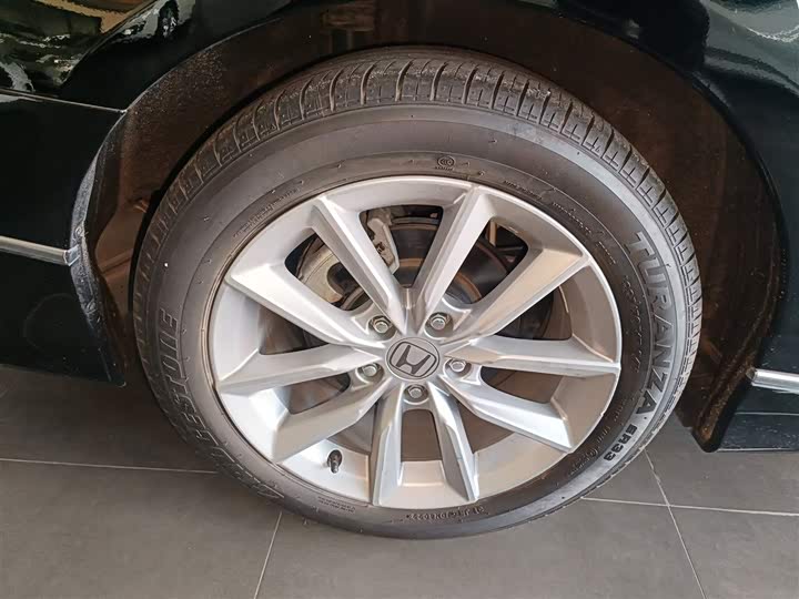 Фото 30 - Honda Accord