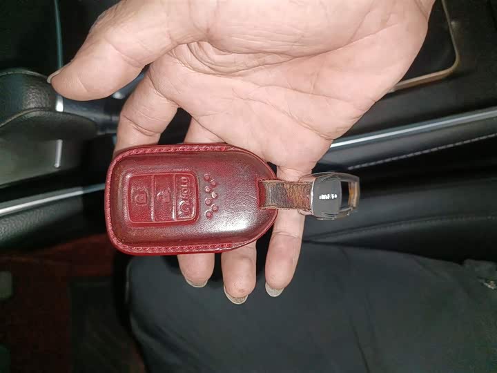 Фото 9 - Honda Accord