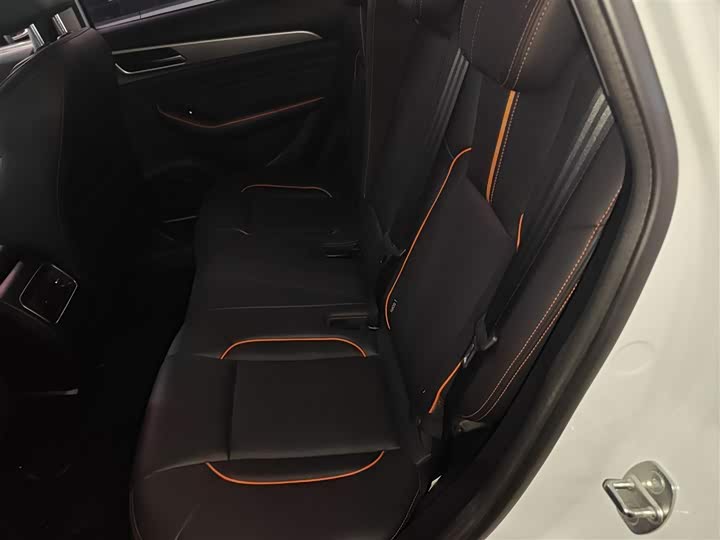 Фото 12 - Haval F7