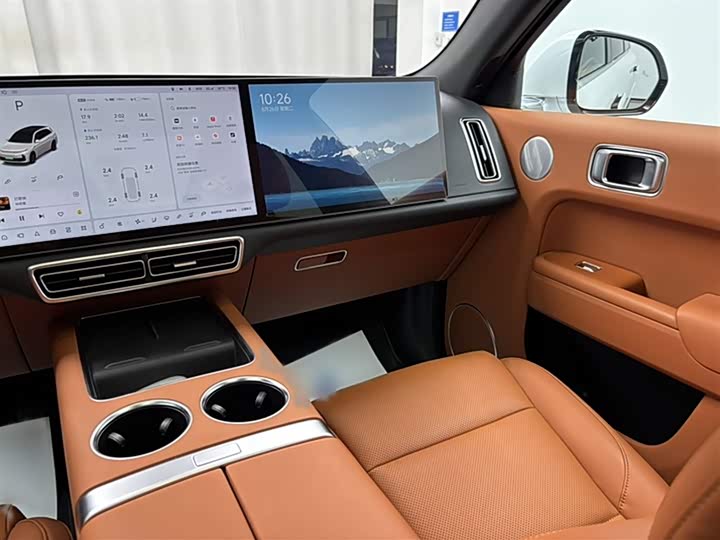 Фото 11 - LiXiang L7