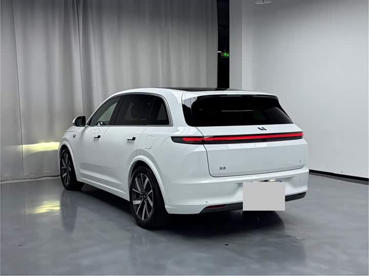 Фото 26 - LiXiang L7