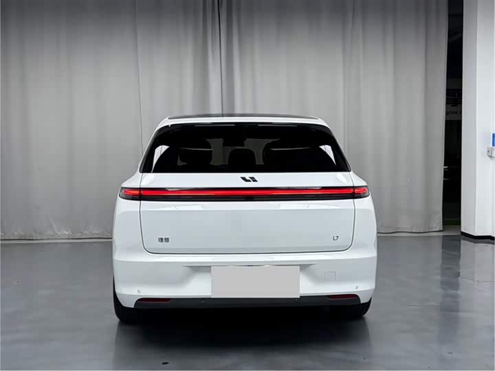 Фото 30 - LiXiang L7