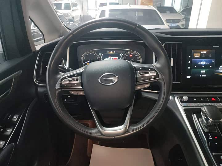 Фото 11 - GAC Trumpchi M8