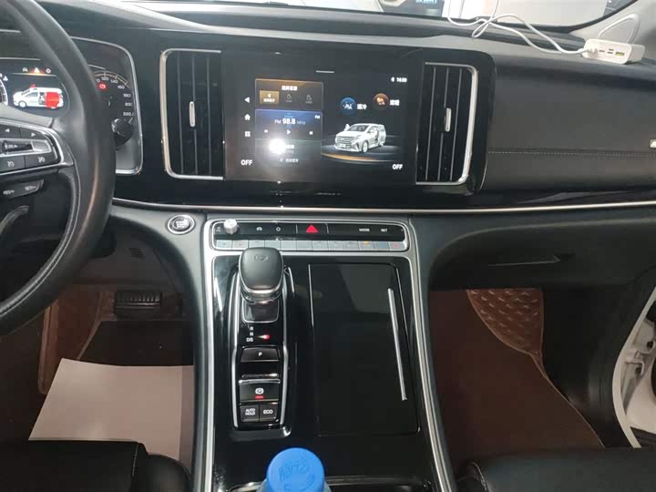 Фото 13 - GAC Trumpchi M8