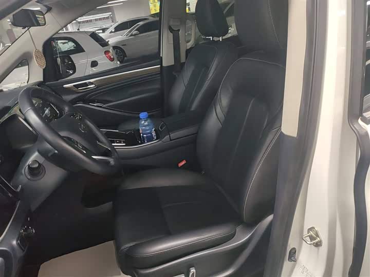 Фото 15 - GAC Trumpchi M8