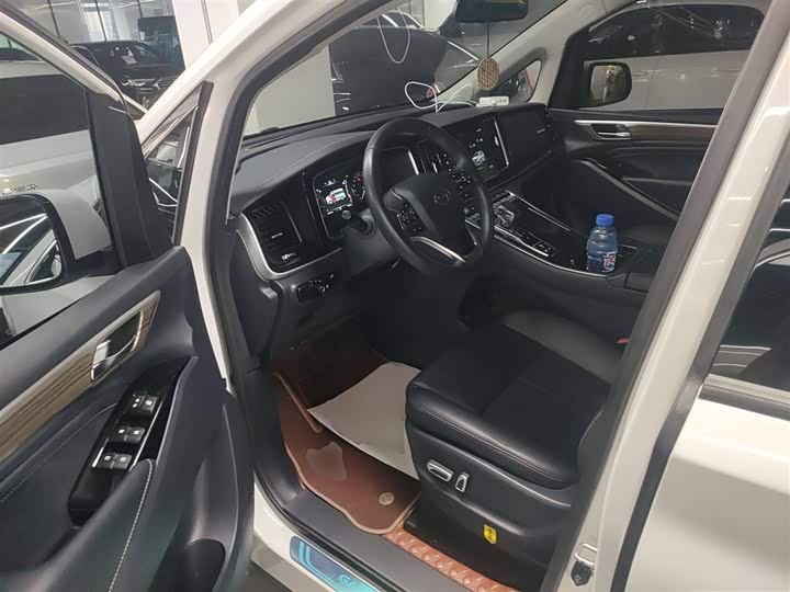 Фото 16 - GAC Trumpchi M8