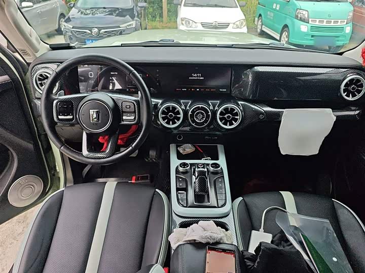 Фото 10 - Tank 300