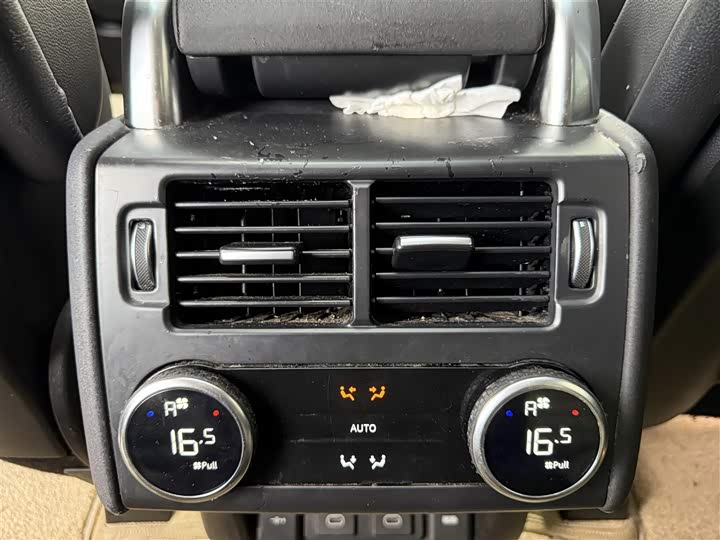 Фото 16 - Land Rover Discovery