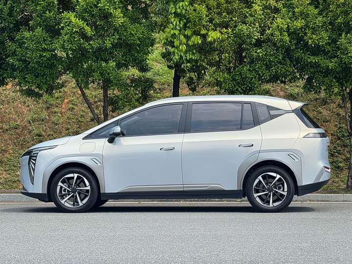 Фото 6 - GAC Aion Y