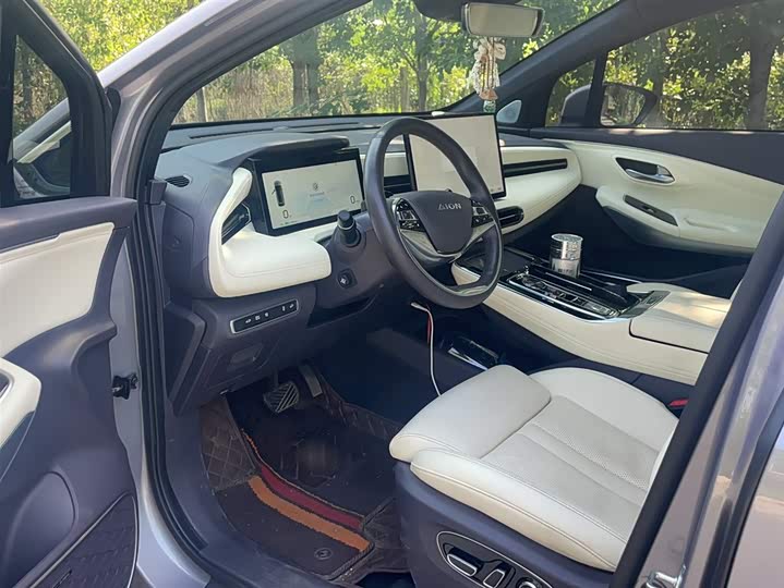 Фото 17 - GAC Aion LX