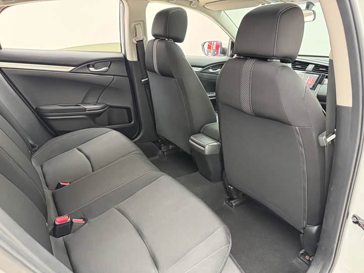 Фото 11 - Honda Civic