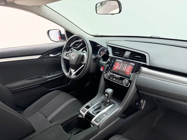 Фото 12 - Honda Civic