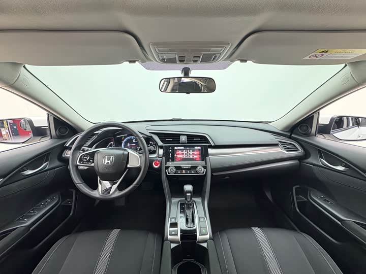 Фото 14 - Honda Civic