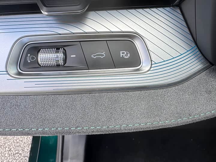 Фото 10 - Geely Preface