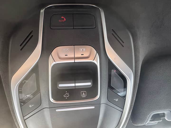 Фото 24 - Geely Preface