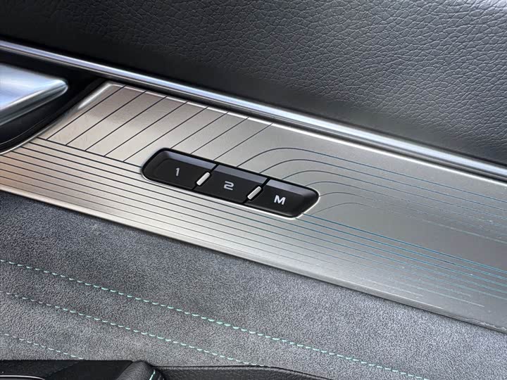 Фото 9 - Geely Preface