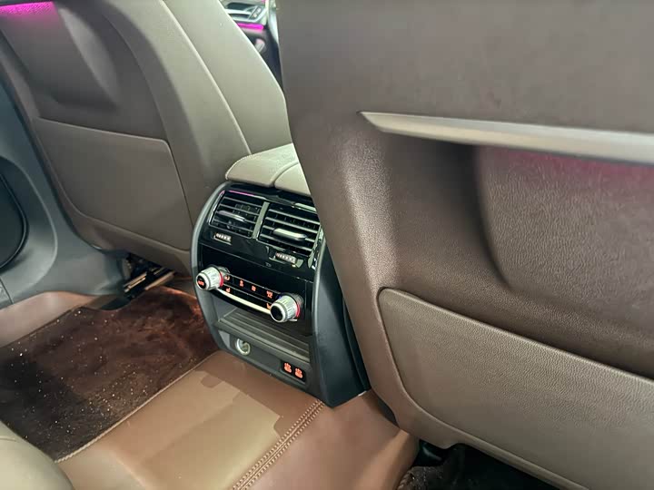 Фото 10 - BMW 5 Series