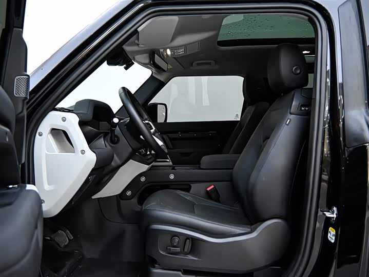 Фото 10 - Land Rover Defender