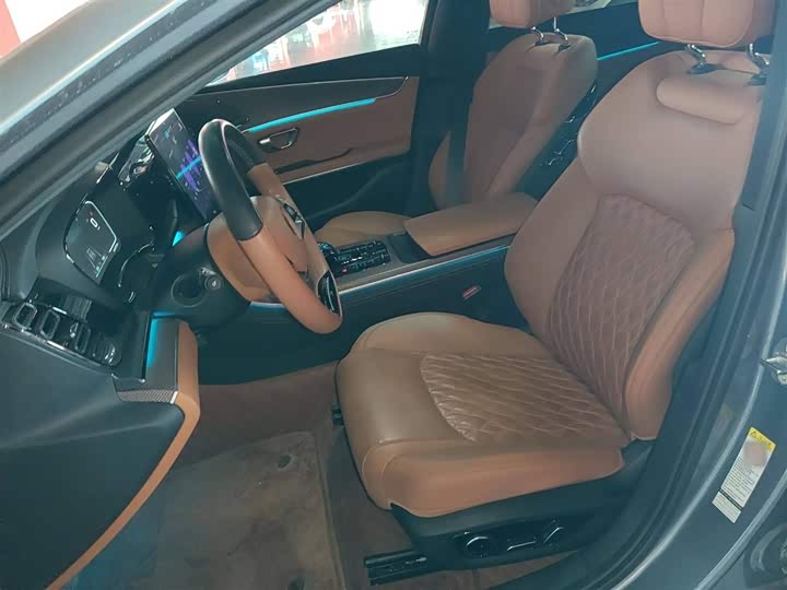 Фото 15 - BYD Han