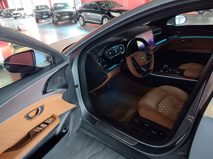 Фото 16 - BYD Han